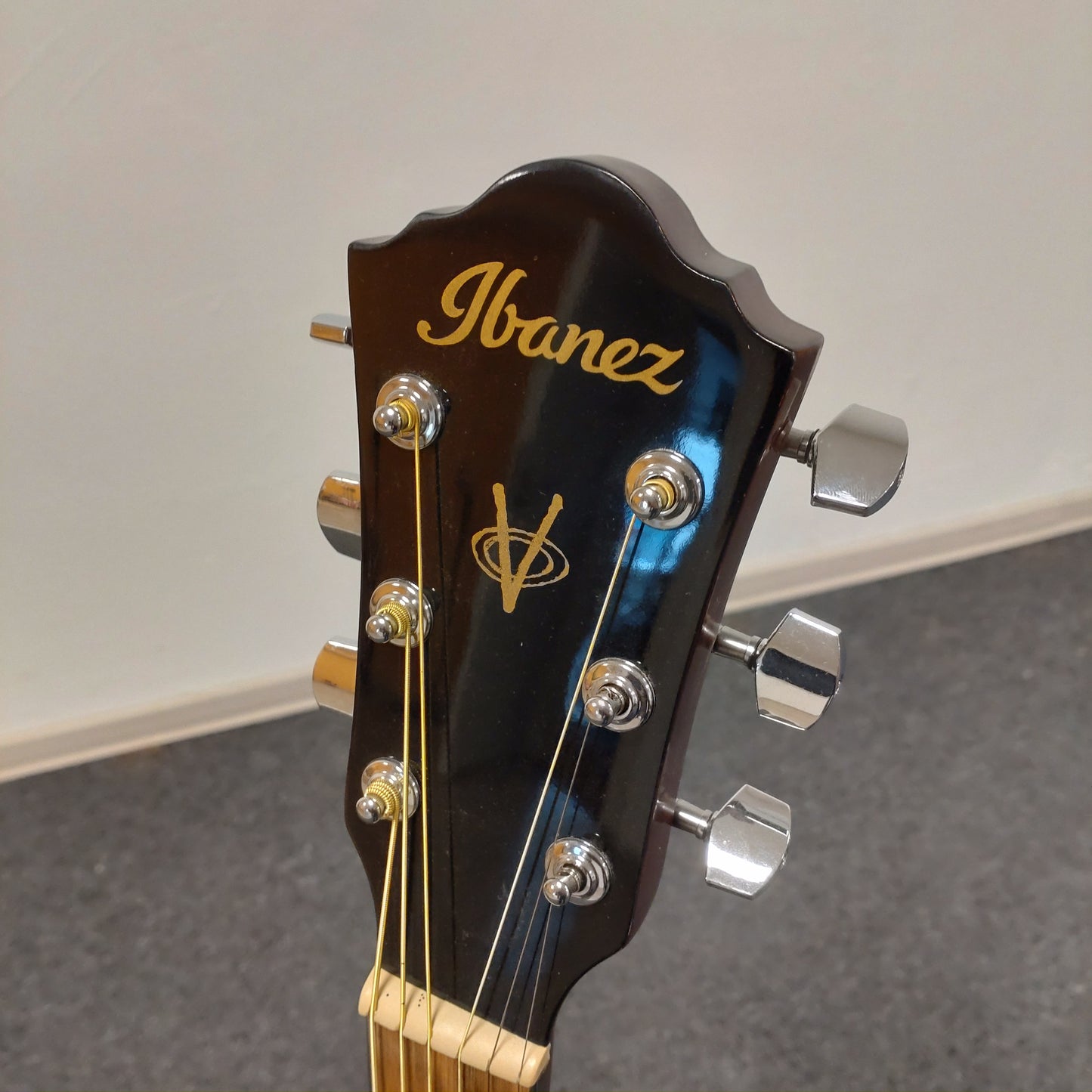 Ibanez V50NJP-NT