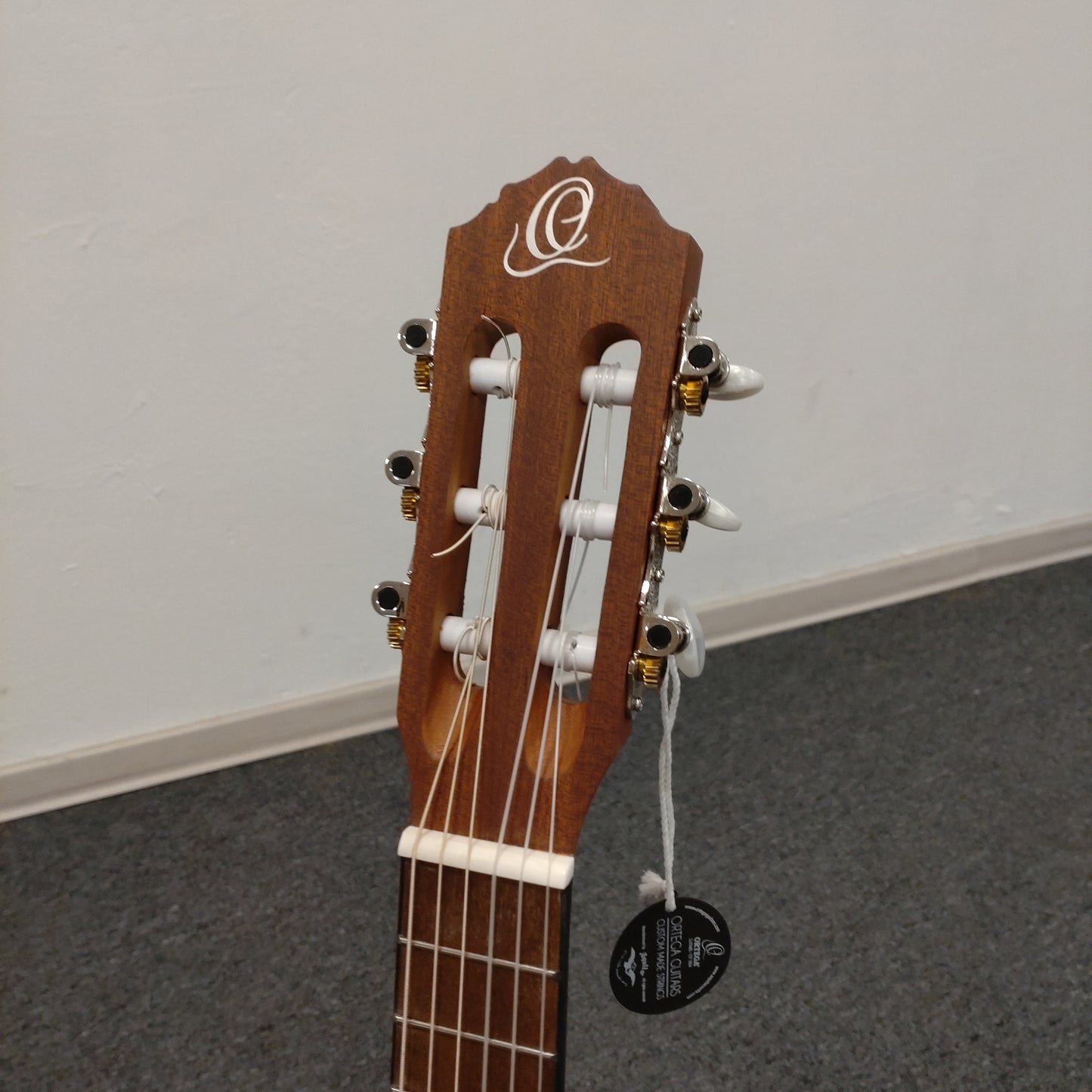 Ortega RGL5 Guitarlele