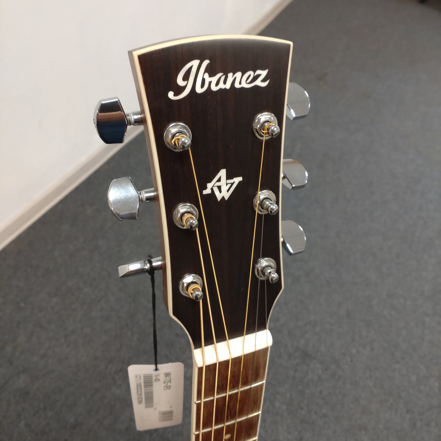 Ibanez AW417CE-OPS (breiteres Griffbrett)